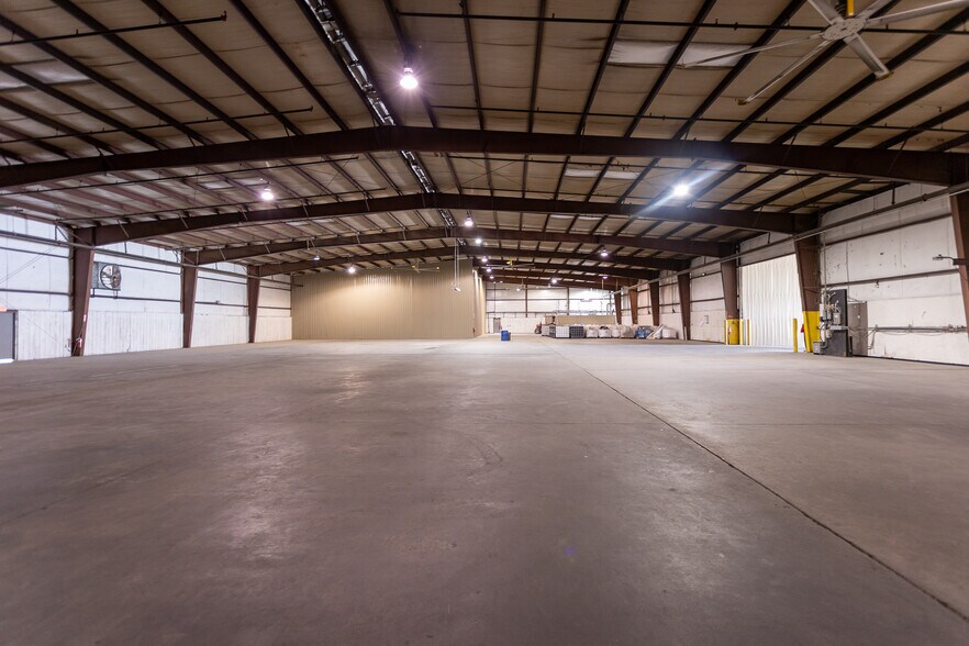 More Photos Of 1209 W Market St, Smithfield Industrial For Sale