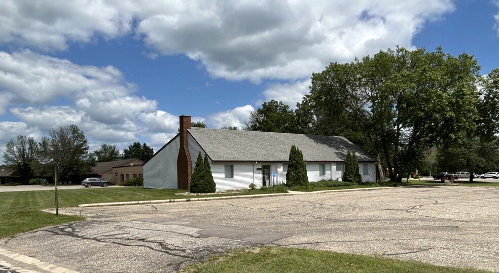 Primary Photo Of 908 W Main St, Adams Office For Sale