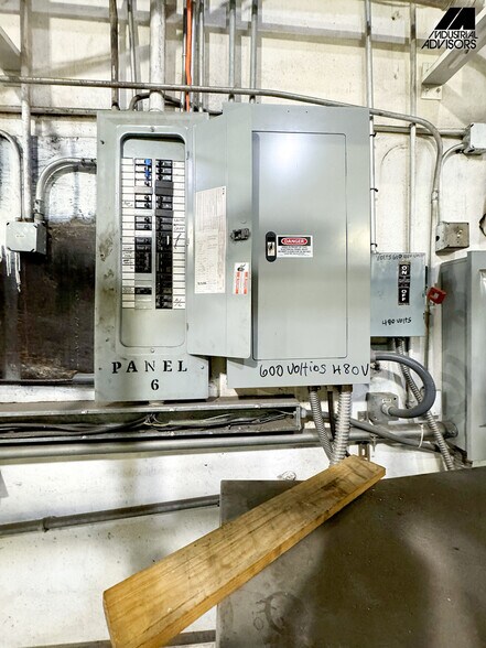 More Photos Of 290 W 78th Rd, Hialeah Warehouse For Sale