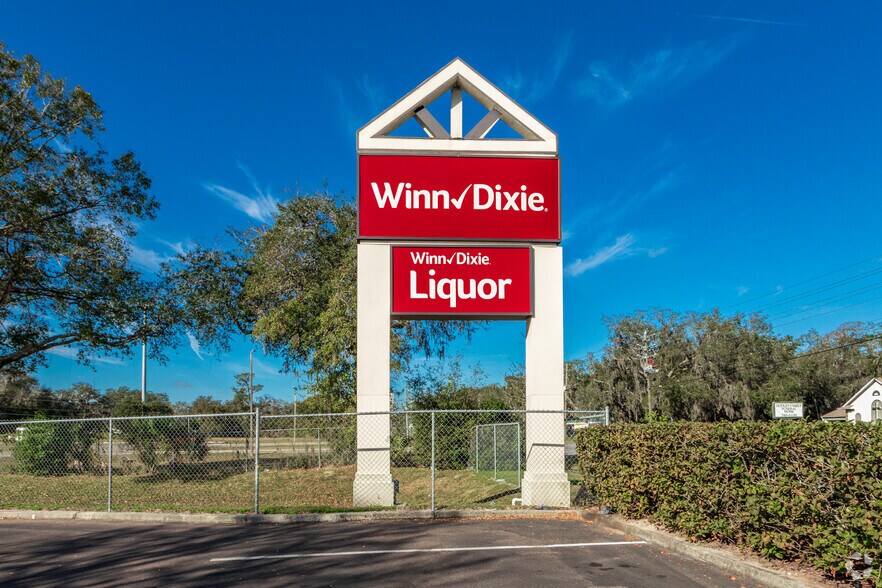 More Photos Of 36348 State Road 54, Zephyrhills Supermarket For Lease