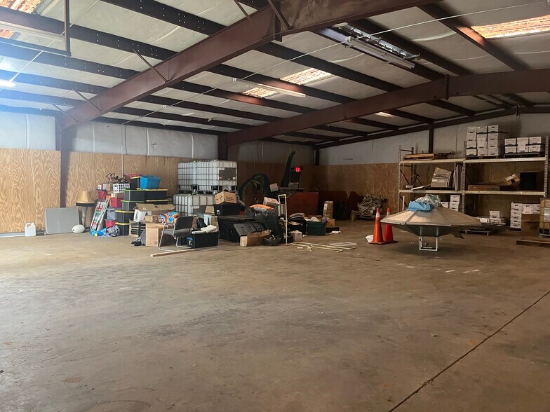 More Photos Of 2303 Beech st, Gaffney Light Distribution For Lease