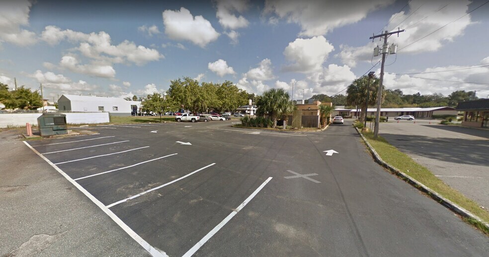 More Photos Of 1536 S Pine Ave, Ocala Fast Food For Lease
