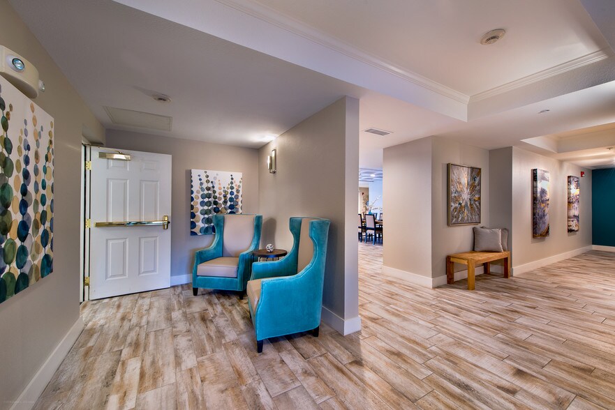 More Photos Of 1027 Washington Ave, Golden Apartments For Lease