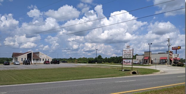 More Photos Of 7431 Richmond Hwy, Appomattox Office For Sale