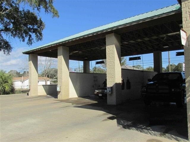 More Photos Of 4955 Mobile Hwy, Pensacola Carwash For Sale