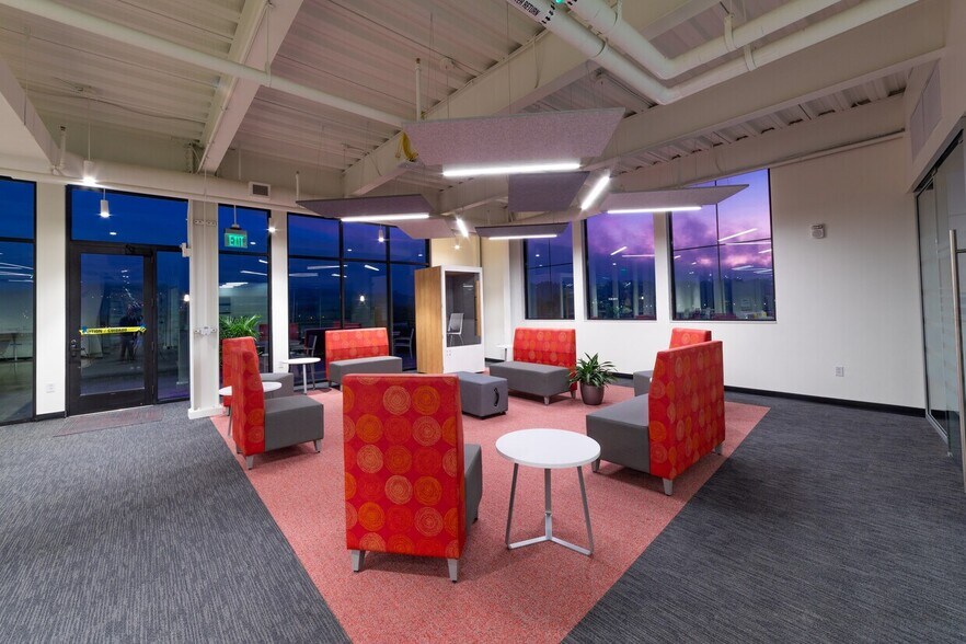 More Photos Of 400 N Lexington St, Pittsburgh Flex For Lease