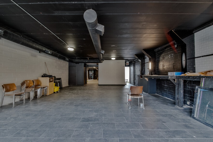 More Photos Of 7409 W Irving Park, Chicago General Retail For Sale