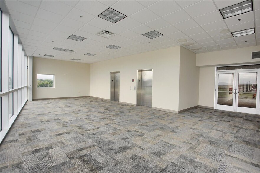 More Photos Of 1000 N Cameron St, Harrisburg Flex For Lease