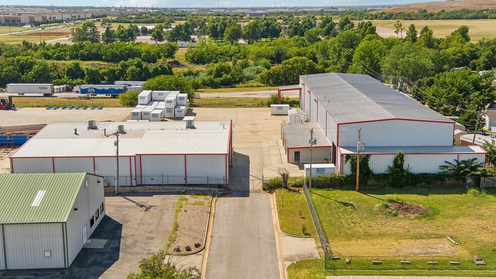 Primary Photo Of 5419 SW 27th St, Oklahoma City Warehouse For Lease