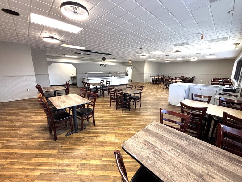 More Photos Of 1740 Highmarket St, Georgetown Restaurant For Sale