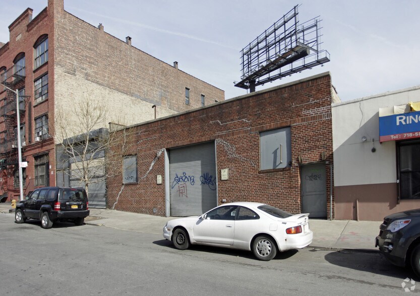 More Photos Of 225 Willow Ave, Bronx Warehouse For Lease