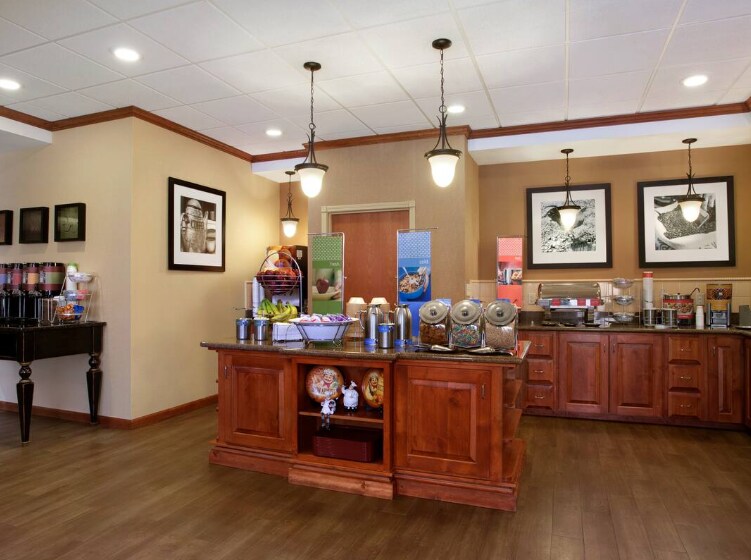 More Photos Of 102 McCormick Pky, Canon City Hotel For Sale