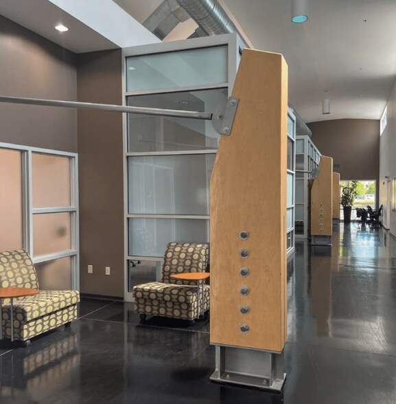 More Photos Of 3201 Quail Springs Pky, Oklahoma City Office For Sale