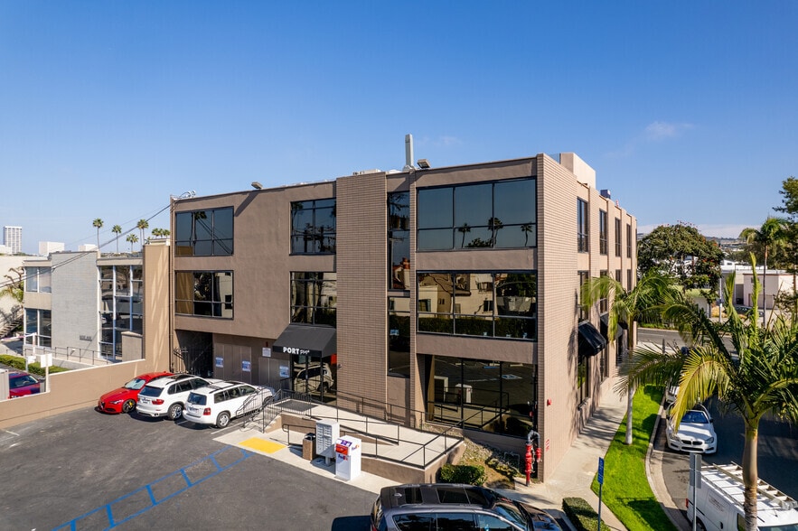 Primary Photo Of 2865-2867 E Coast Hwy, Corona del Mar Medical For Lease