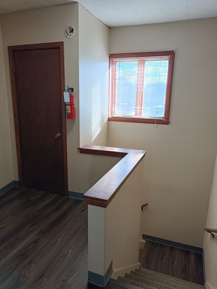 More Photos Of 4921 E State St, Rockford Office For Sale