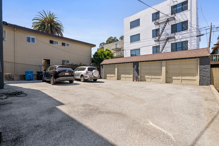More Photos Of 1217 Capuchino Ave, Burlingame Apartments For Sale