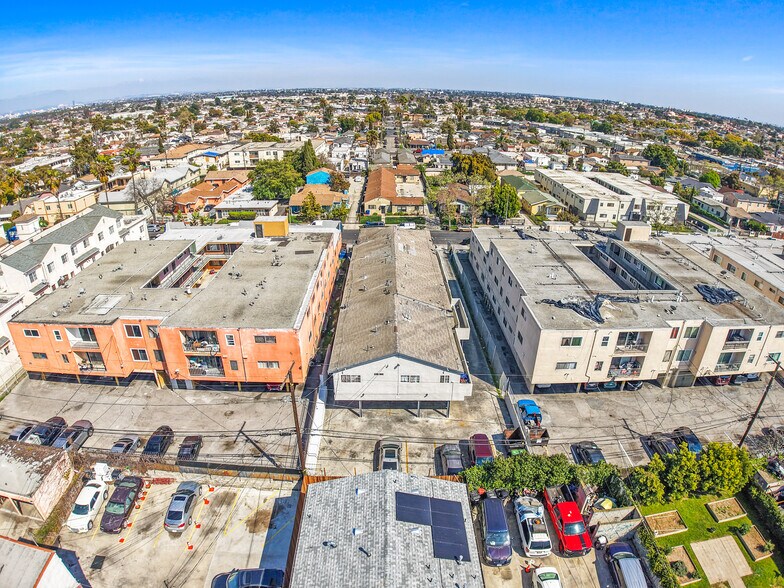 More Photos Of 6337 10th Ave, Los Angeles Apartments For Sale