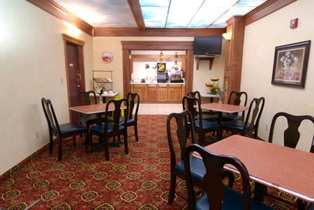 More Photos Of 3325 Davenport Ave, Saginaw Hotel For Sale