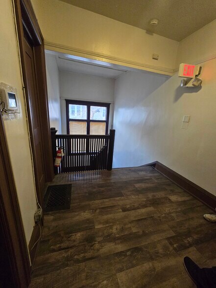 More Photos Of 924 S 19th St, Milwaukee Apartments For Sale