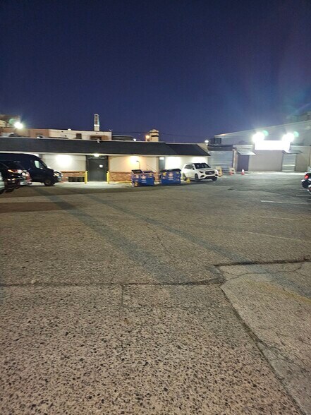 More Photos Of 7318 Castor Ave, Philadelphia Office For Sale