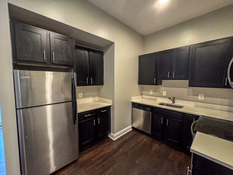 More Photos Of 2-4 E Preston St, Baltimore Apartments For Sale