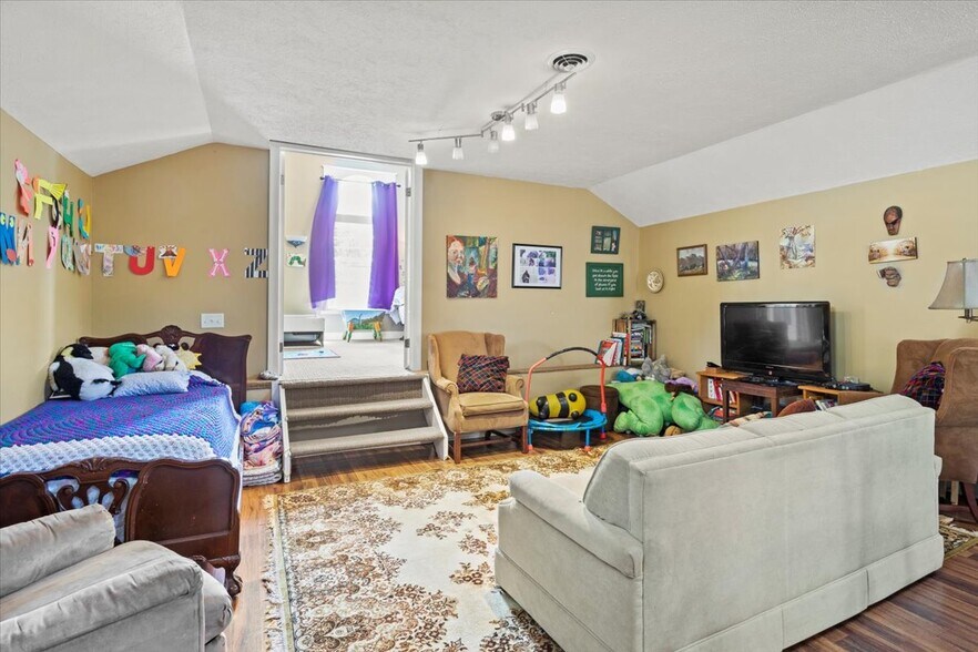 More Photos Of 8732 Main St, Honeoye Freestanding For Sale