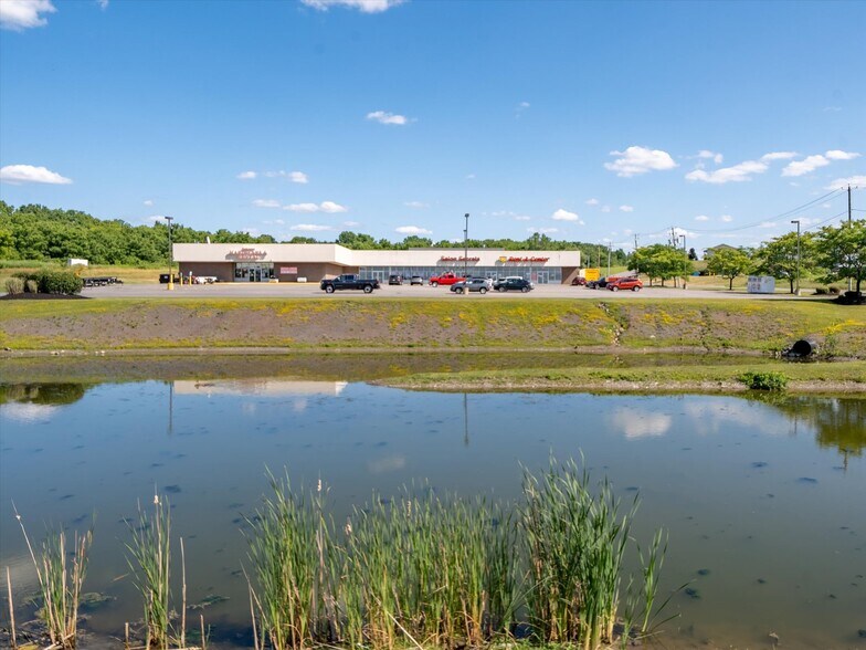 More Photos Of 4342-4364 Pondside Rd, Geneseo General Retail For Sale