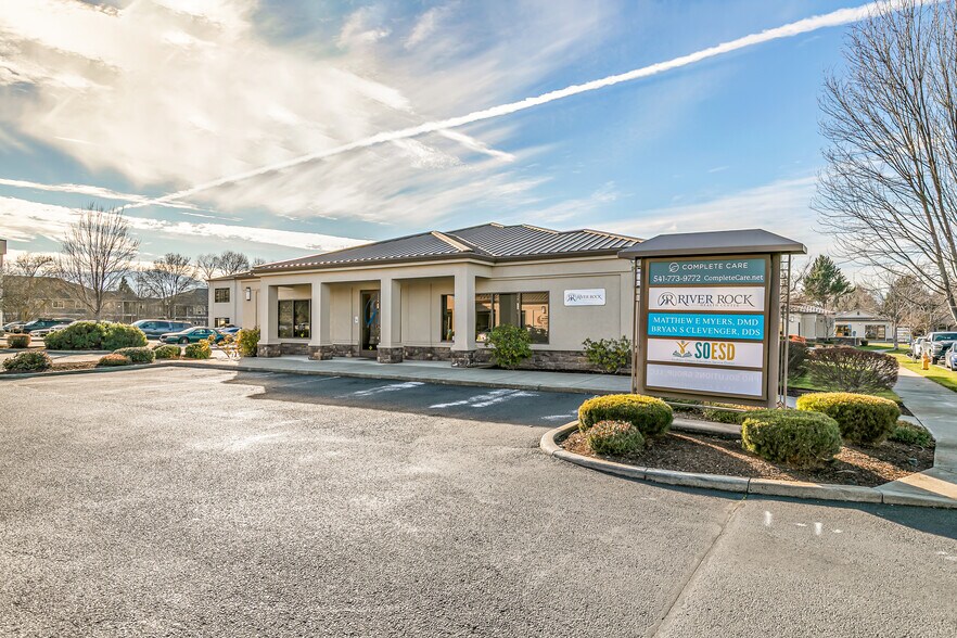 More Photos Of 3144 State St, Medford Healthcare For Lease
