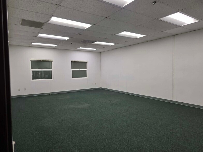 More Photos Of 14632 E Nelson Ave, City of Industry Warehouse For Lease