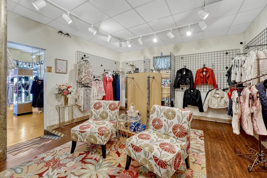 More Photos Of 2532 W Colorado Ave, Colorado Springs Storefront Retail Office For Sale