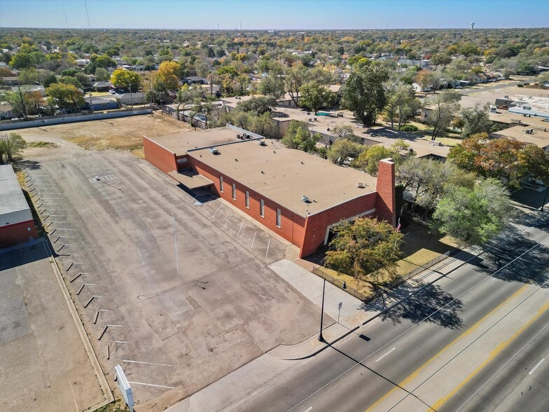 More Photos Of 1911 34th St, Lubbock Specialty For Sale
