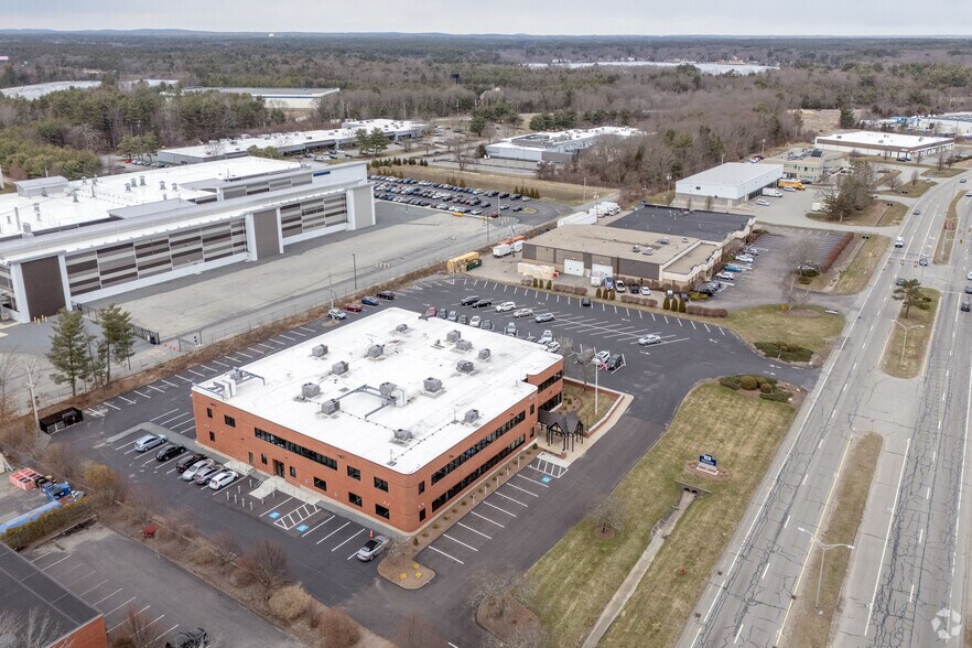 More Photos Of 470 Myles Standish Blvd, Taunton Office For Lease