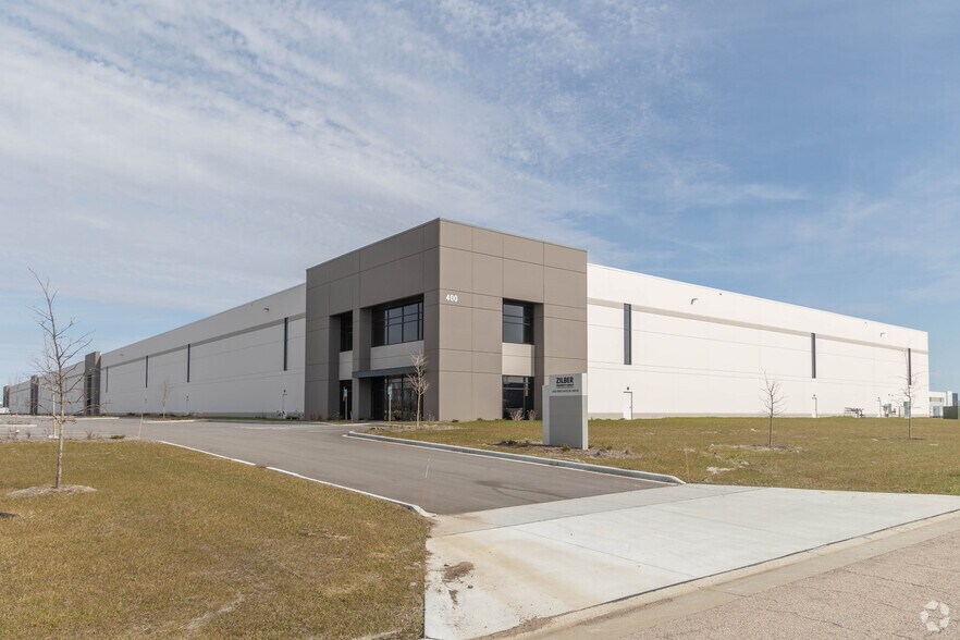 More Photos Of 400 Innovation Dr, Janesville Industrial For Lease