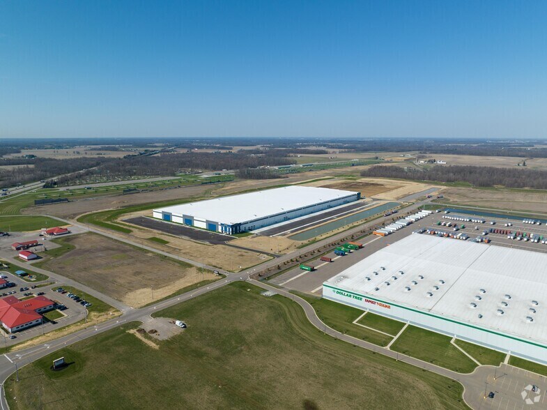 More Photos Of 283 Cardinal Dr, Marengo Warehouse For Sale