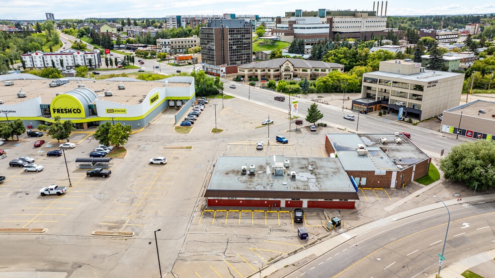More Photos Of 4419 50 Ave, Red Deer Storefront Retail Office For Lease