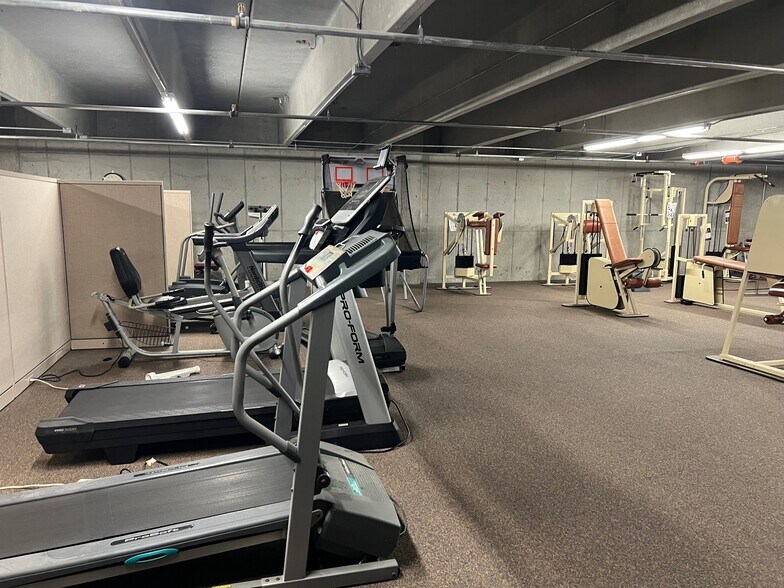 More Photos Of 200 14th Ave E, Sartell Office For Sale