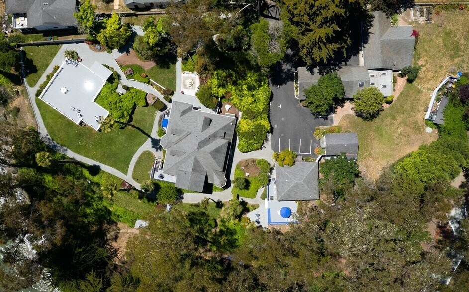 More Photos Of 620 El Salto Dr, Capitola Hospitality For Sale