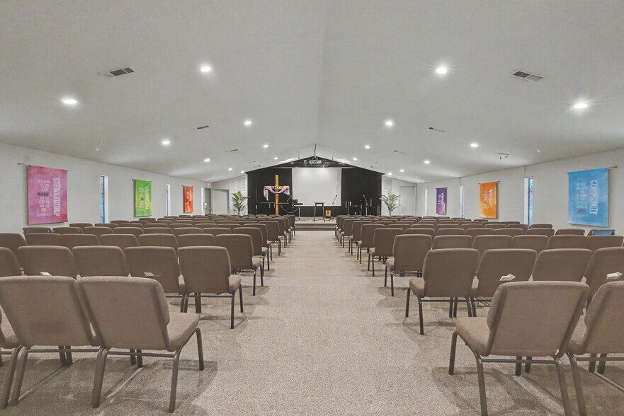 More Photos Of 2111 Skyline Dr, Mesquite Religious Facility For Sale