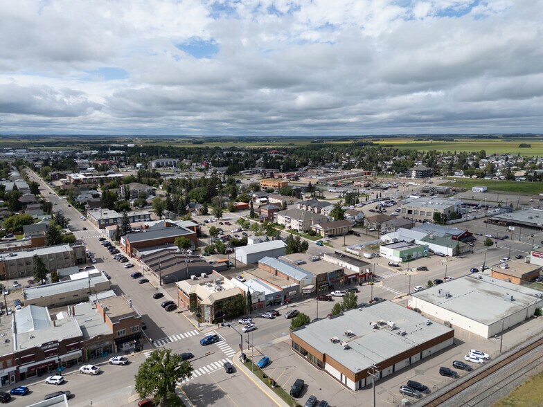 More Photos Of 4912 54 Av, Olds Storefront For Sale