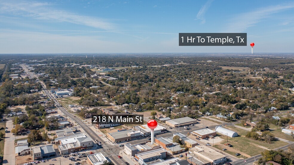 More Photos Of 218 N Main St, Rockdale Storefront For Sale