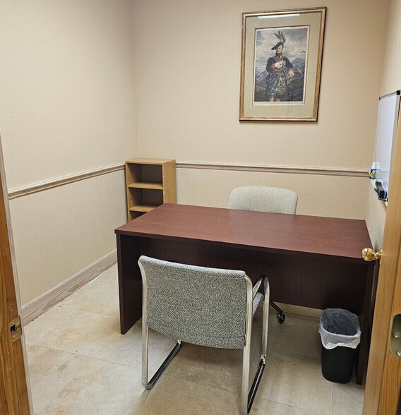 Primary Photo Of 905 Biscayne Blvd, Deland Airplane Hangar For Lease