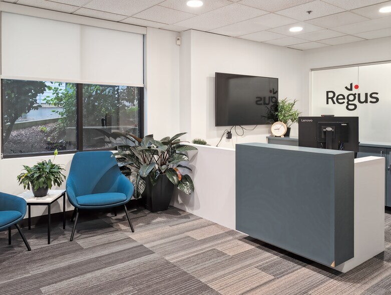 More Photos Of 10202 5th Ave NE, Seattle Coworking Space