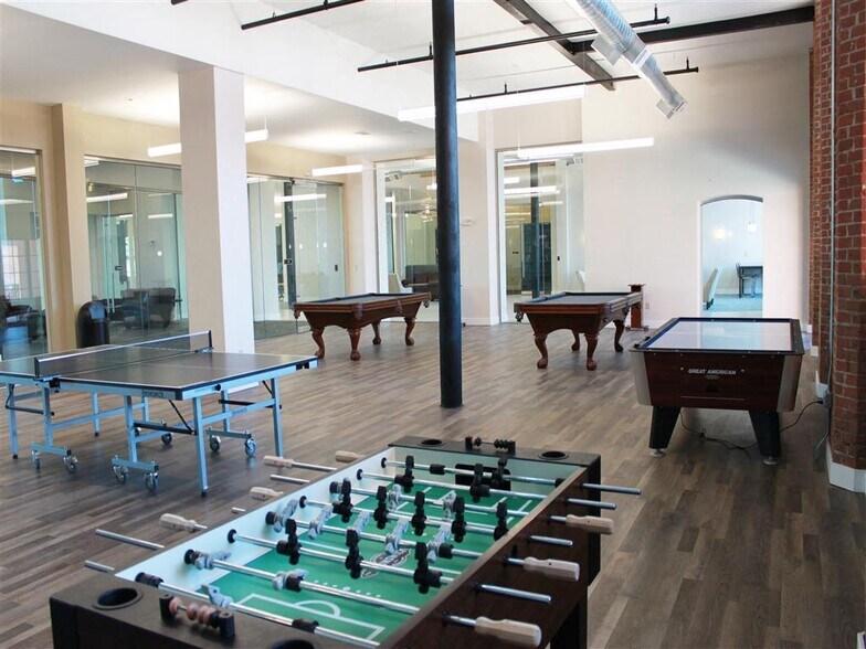 More Photos Of 99 Main St, Warren Apartments For Lease