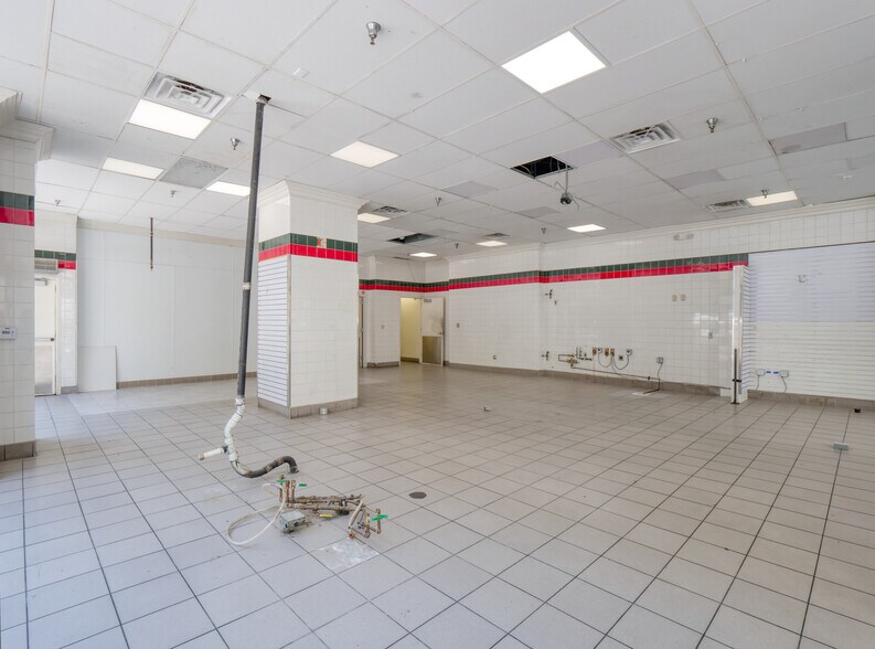 More Photos Of 500 W 7th St, Los Angeles Apartments For Lease