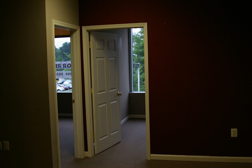More Photos Of 13880 Braddock Rd, Centreville Medical For Lease
