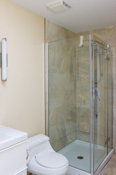 More Photos Of 430 W Center St, Douglas Freestanding For Sale