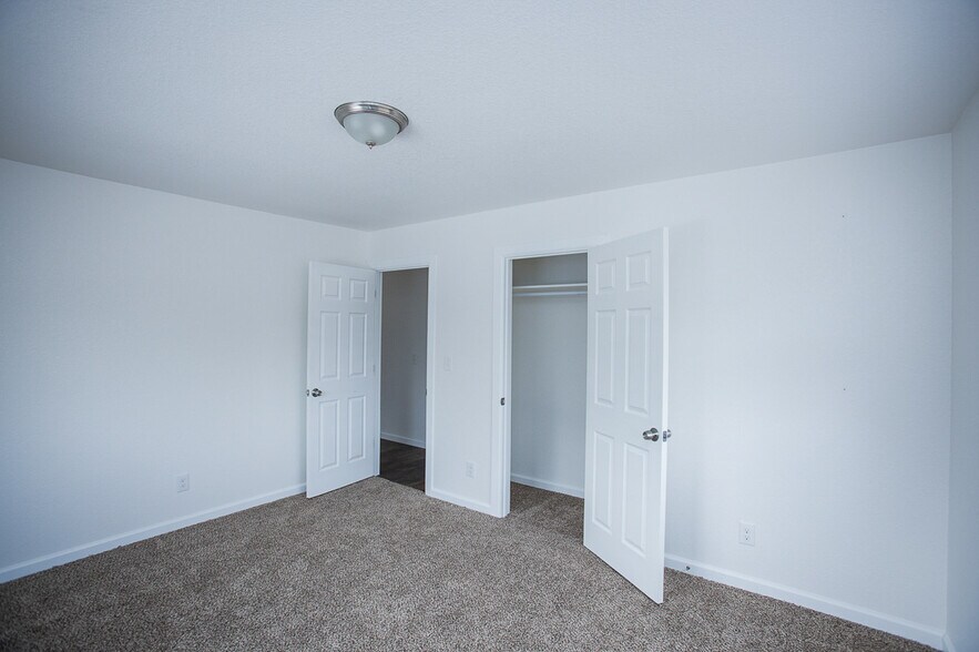 More Photos Of 4087 S Clarkson St, Englewood Land For Sale