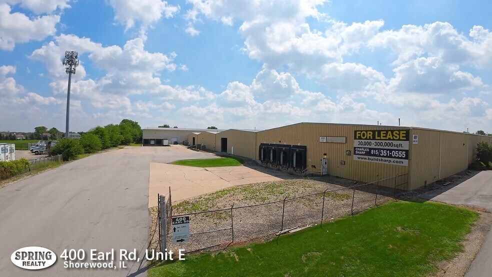 Primary Photo Of 400 Earl Rd, Shorewood Warehouse For Lease