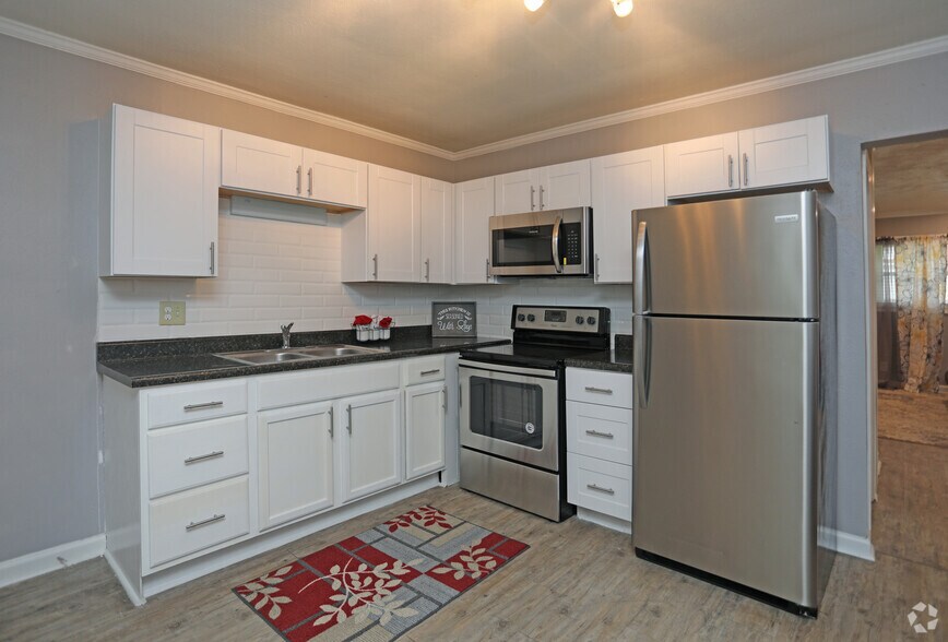 More Photos Of 820 W 7th St, Winston-Salem Apartments For Sale