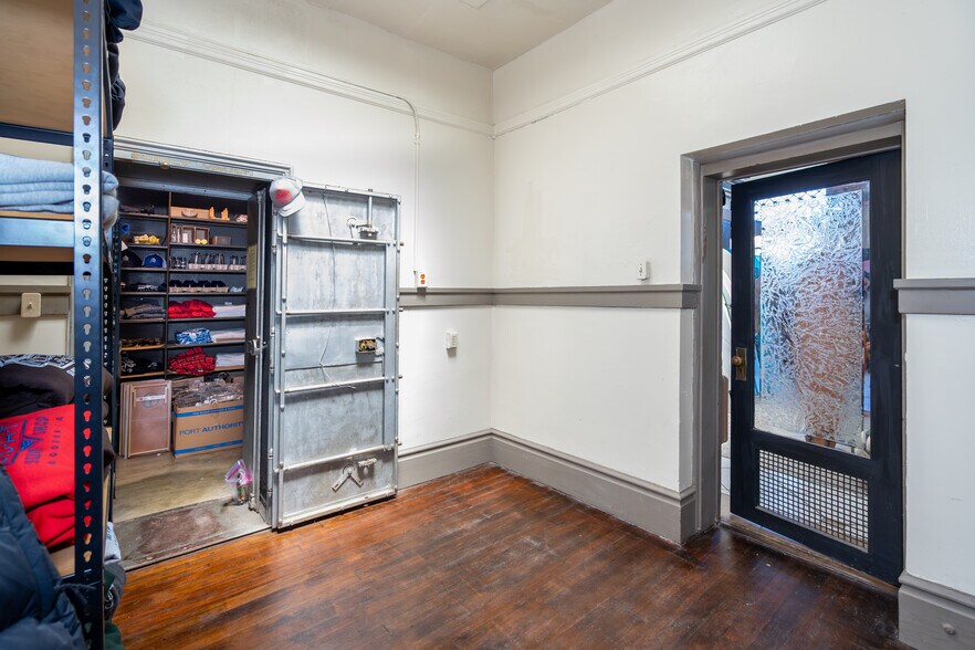 More Photos Of 14435 CA-Hwy 1 Hwy, Petaluma Freestanding For Sale